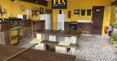 maison/hôtel  8 pièce(s) 230 m2 à 200m de la mer  0693130709