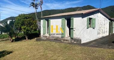 maison les makes 65 m²